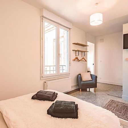 Charme De L'Ancien Pour Cet Appartement Entierement Renove Dans L'Hypercentre De Reims Zewnętrze zdjęcie
