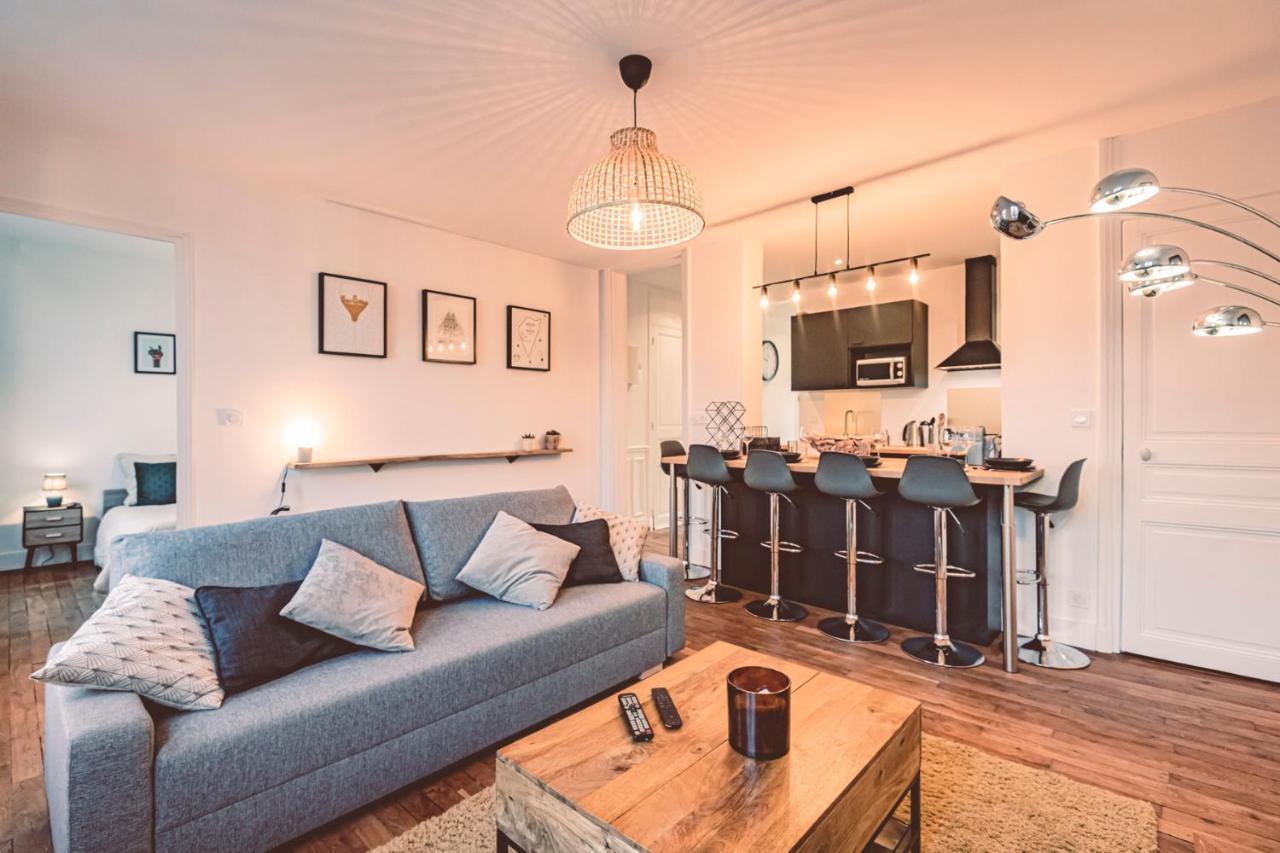 Charme De L'Ancien Pour Cet Appartement Entierement Renove Dans L'Hypercentre De Reims Zewnętrze zdjęcie