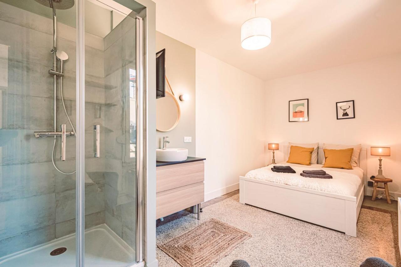 Charme De L'Ancien Pour Cet Appartement Entierement Renove Dans L'Hypercentre De Reims Zewnętrze zdjęcie