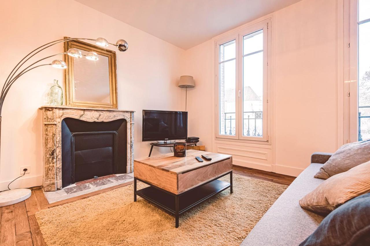 Charme De L'Ancien Pour Cet Appartement Entierement Renove Dans L'Hypercentre De Reims Zewnętrze zdjęcie